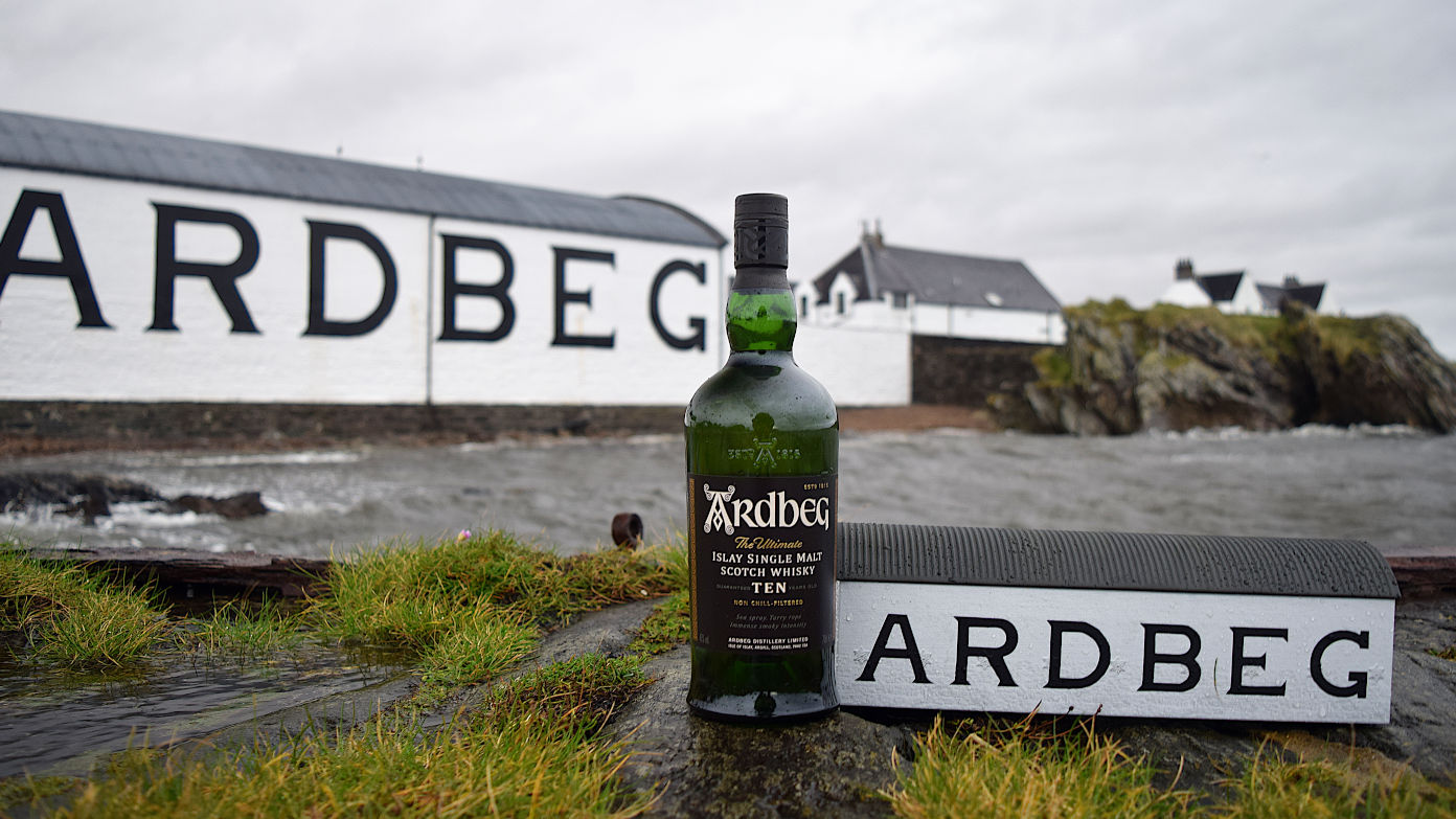 You are currently viewing Ardbeg TEN (10) years old | Review